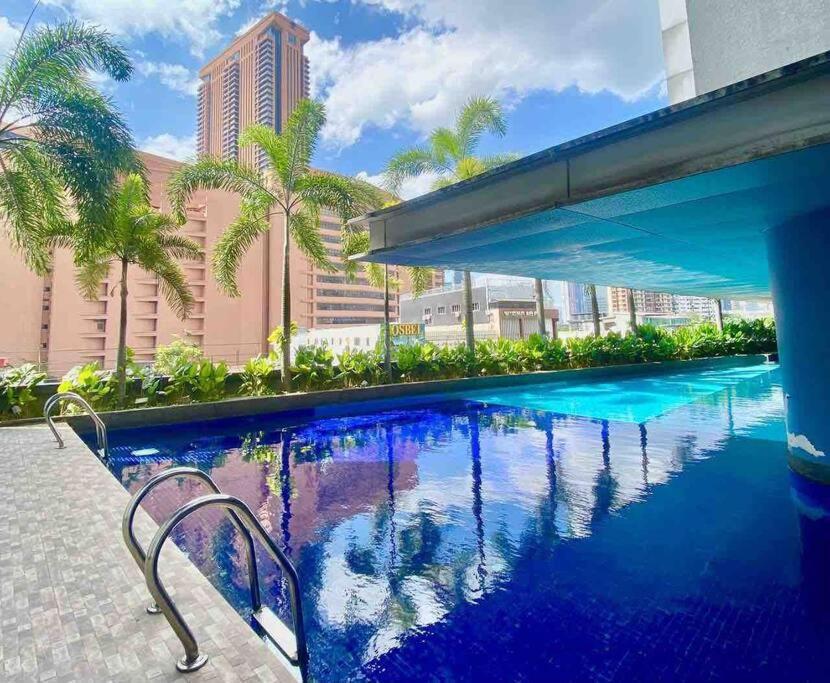 Taragon Service Apartment クアラルンプール エクステリア 写真