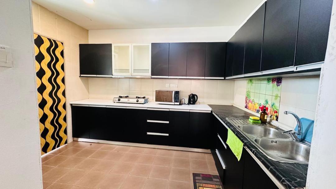 Taragon Service Apartment クアラルンプール エクステリア 写真